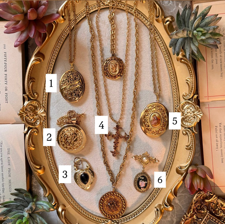 Gold Necklaces & Pendants