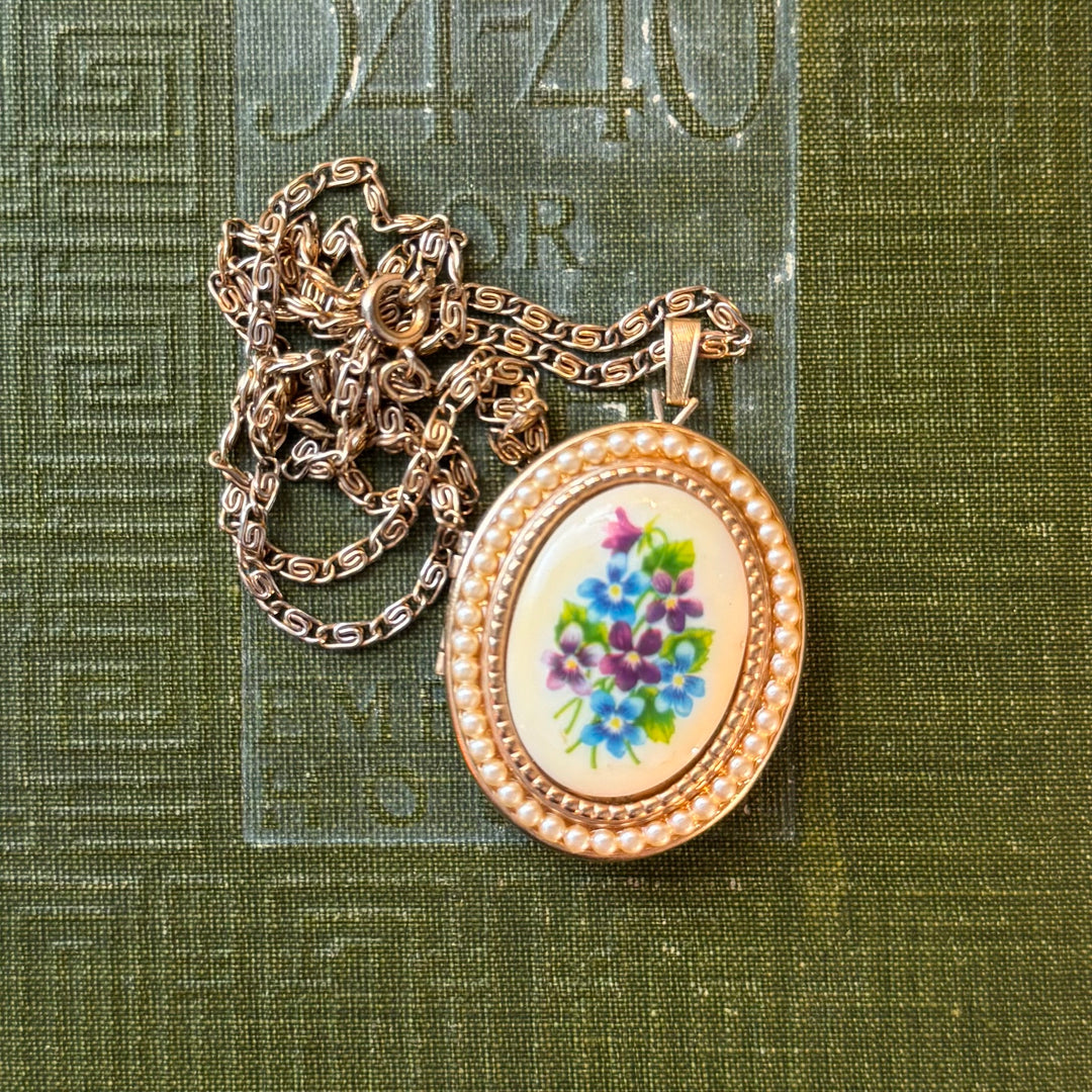 Gold Floral & Pearl Locket