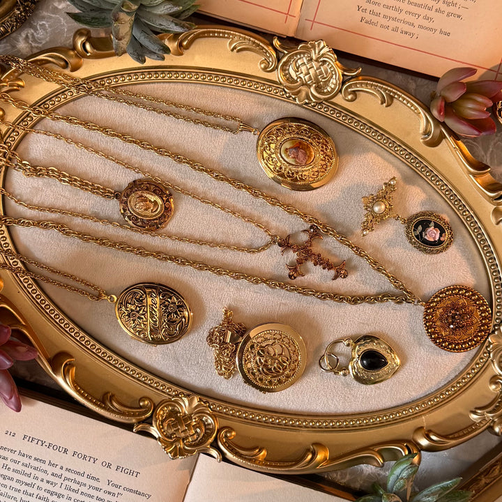 Gold Necklaces & Pendants