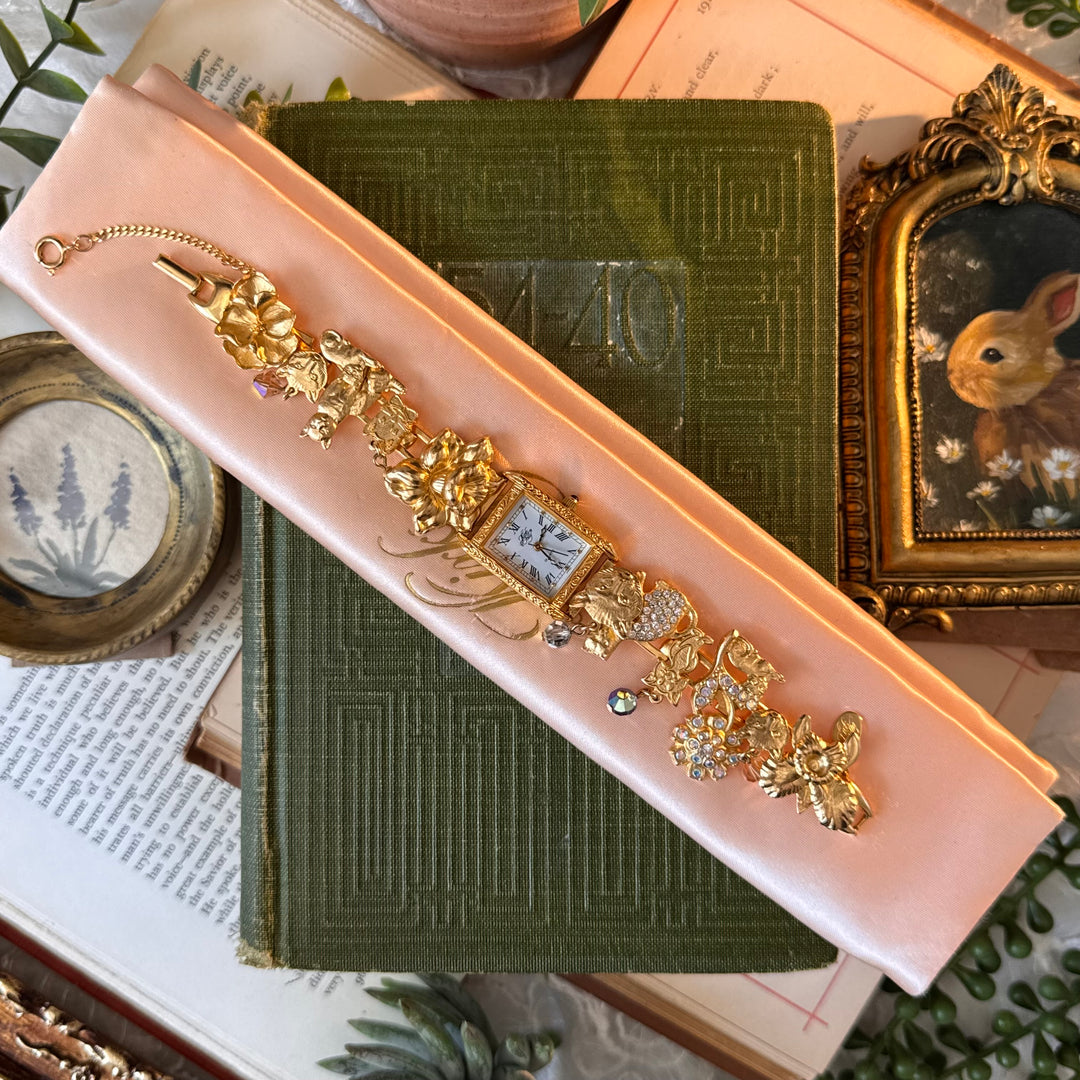 Rare Gold Kirks Folly Cat Theme Watch