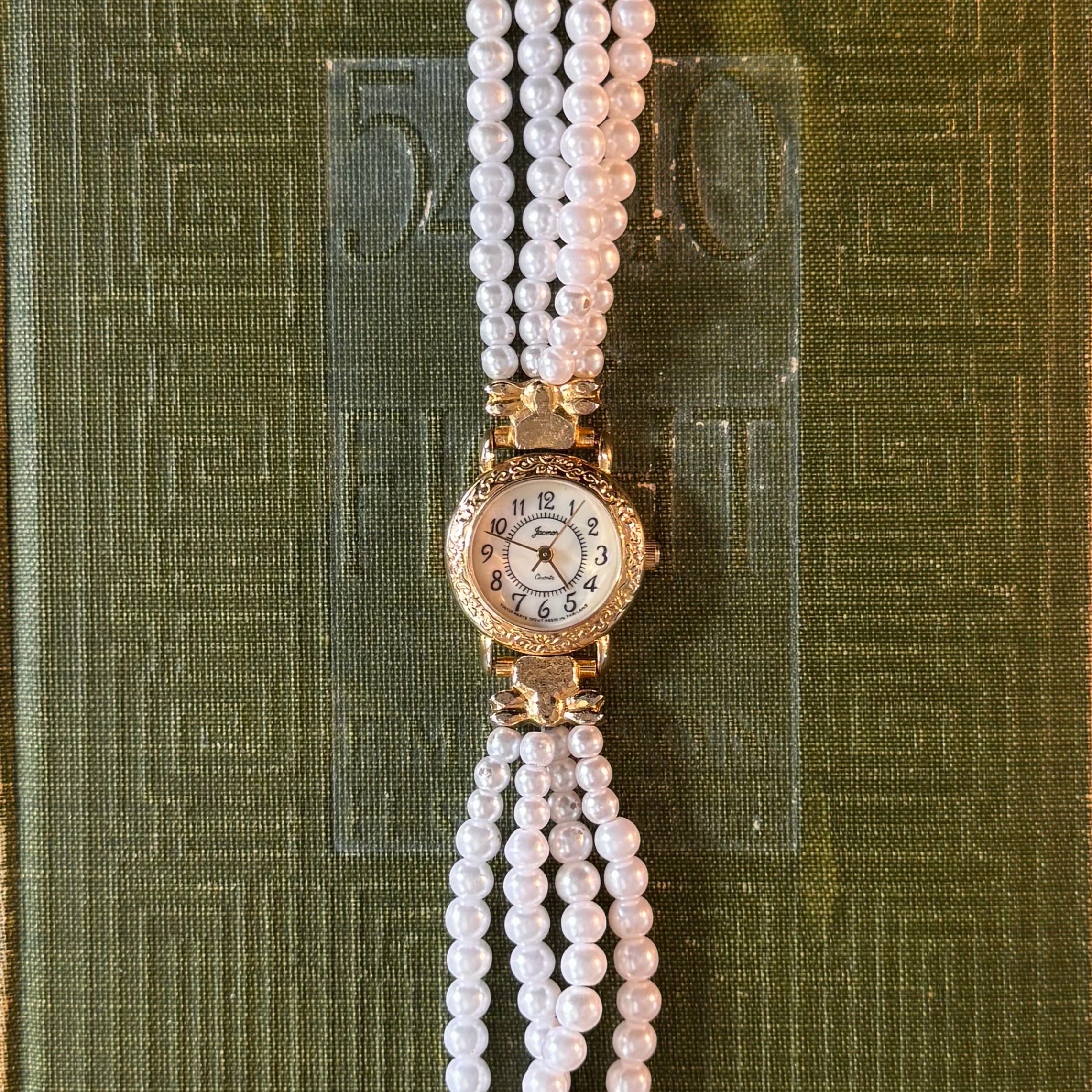 Watch A String Gold Pearl String Watch – bunbunoclock